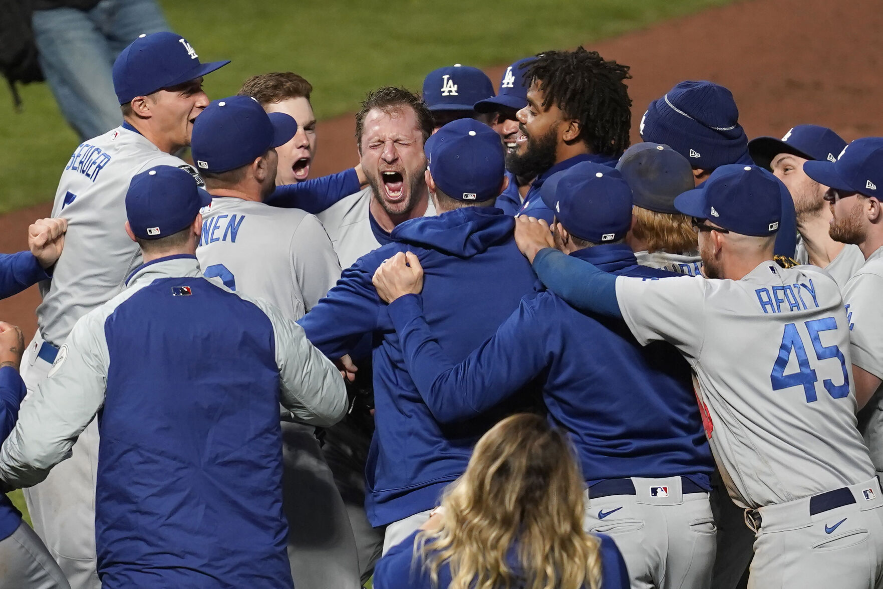 APTOPIX NLDS Dodgers Giants Baseball